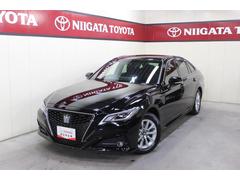 クラウンハイブリッド S ナビ&TV 衝突被害軽減システム ETC バックカメラ スマートキー ミュージックプレイヤー接続可 横滑り防止機能 LEDヘッドランプ ワンオーナー キーレス 盗難防止装置 電動シート DVD再生 中古車画像