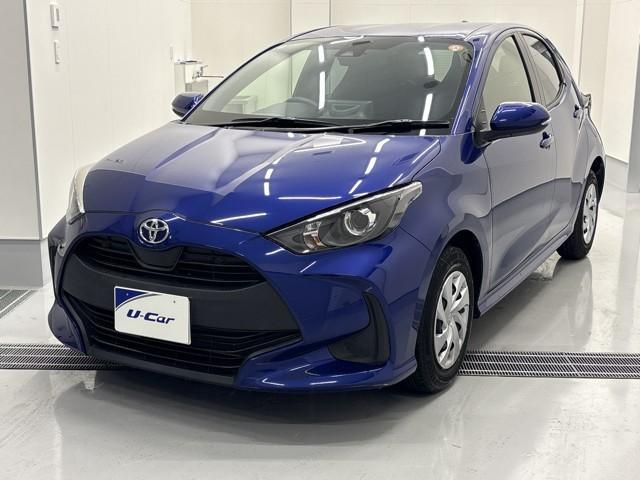 ヤリス(トヨタ) Ｘ　ＰＣＳ　スマートキーシステム　横滑り防止装置付き　記録簿有　ワイヤレスキー　バックガイドモニター　盗難防止　サイドエアバック　エアコン　Ｗエアバッグ　パワーウインドウ　ＥＴＣ付き　パワステ　ナビ 中古車画像