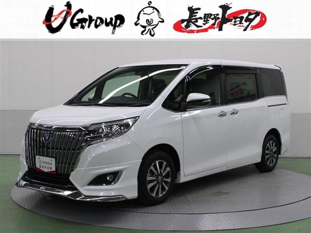 エスクァイア(トヨタ) ハイブリッドＧｉ　フルセグ　メモリーナビ　ＤＶＤ再生　ミュージックプレイヤー接続可　バックカメラ　衝突被害軽減システム　ＥＴＣ　両側電動スライド　ＬＥＤヘッドランプ　乗車定員７人　３列シート　ワンオーナー 中古車画像