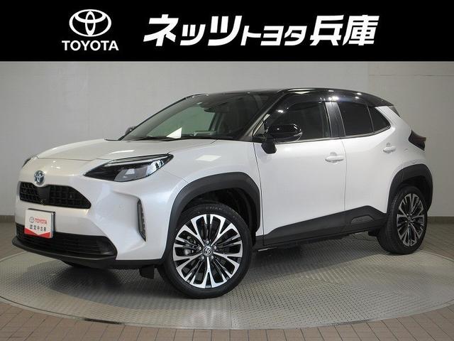 スタイリッシュなフォルムは街のきらめきによく映えるヤリスクロス！４ＷＤの