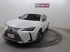 UX UX250h グレイスフル エクスプローラー サンルーフ 4WD フルセグ メモリーナビ ミュージックプレイヤー接続可 バックカメラ 衝突被害軽減システム ETC ドラレコ LEDヘッドランプ ワンオーナー 記録簿 中古車画像