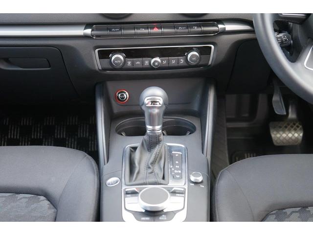 1.4 TFSI 認定中古車 純正ナビゲーション ETC(10枚目)
