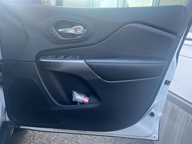 リミテッド 禁煙車 黒レザー フルセグナビ カープレイ対応 ACC LEDライト 電動シート シートヒーター シートメモリー ブラインドスポットモニター 衝突軽減B ハンズフリーパワーゲート Bカメラ ETC(49枚目)