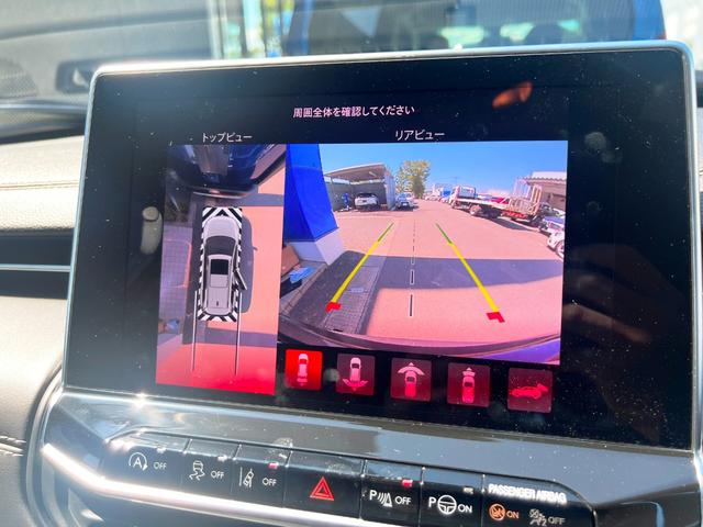 ジープ・コマンダー リミテッド　登録済未使用車　ＬＥＤ　レザー　衝突軽減Ｂ　純正ナビ　アラウンドビューモニター　アップルカープレイ　アンドロイドオート　ＡＣＣ　電動リアゲート　オートホールド　バックソナー　ＥＴＣ　純正１８インチＡＷ（66枚目）