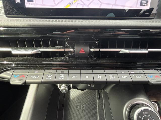 トナーレ ヴェローチェ 電子制御サスペンション 電動ブラックレザーシート ベンチレーション シートヒーター 純正ナビゲーション マトリクスLEDライト 360度バックカメラ アップルカープレイ対応 純正20インチアルミ(19枚目)