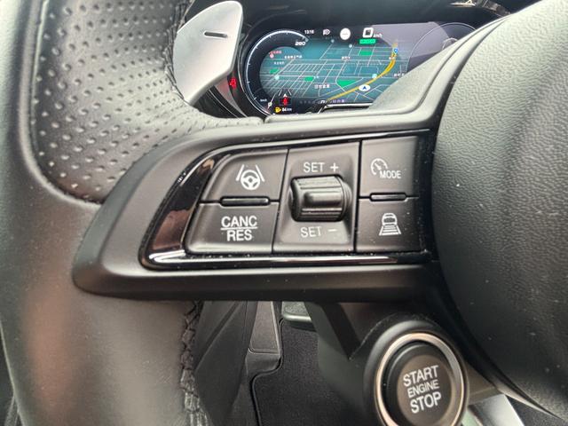 トナーレ ヴェローチェ 電子制御サスペンション 電動ブラックレザーシート ベンチレーション シートヒーター 純正ナビゲーション マトリクスLEDライト 360度バックカメラ アップルカープレイ対応 純正20インチアルミ(21枚目)