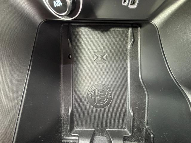 トナーレ ヴェローチェ 電子制御サスペンション 電動ブラックレザーシート ベンチレーション シートヒーター 純正ナビゲーション マトリクスLEDライト 360度バックカメラ アップルカープレイ対応 純正20インチアルミ(24枚目)