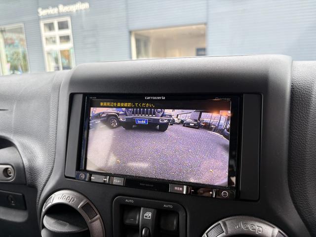 ジープ・ラングラーアンリミテッド スポーツ　バックカメラ　クルーズコントロール　サイドカメラ　サイドステップ　キーレス　純正１７インチアルミホイール（24枚目）
