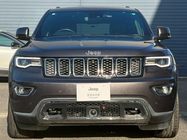 ジープ・グランドチェロキー リミテッド　ＬＥＤ　レザー　フルセグナビ　アダプティブクルーズコントロール　衝突軽減ブレーキ　電動シート　左右独立式エアコン　パドルシフト　バックカメラ　ＥＴＣ２．０　純正１８インチＡＷ（2枚目）