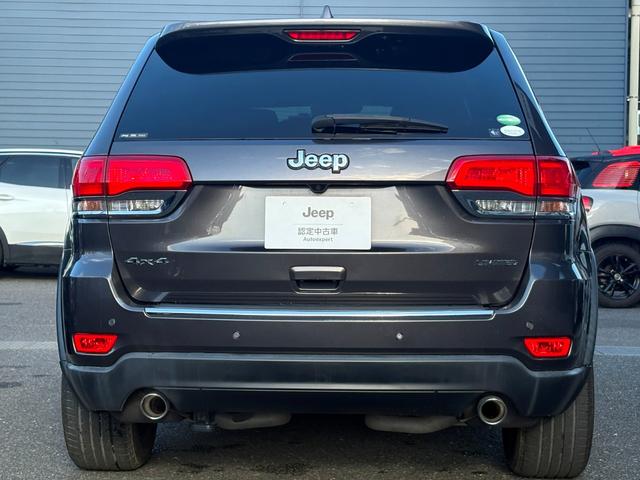 ジープ・グランドチェロキー リミテッド　ＬＥＤ　レザー　フルセグナビ　アダプティブクルーズコントロール　衝突軽減ブレーキ　電動シート　左右独立式エアコン　パドルシフト　バックカメラ　ＥＴＣ２．０　純正１８インチＡＷ（6枚目）