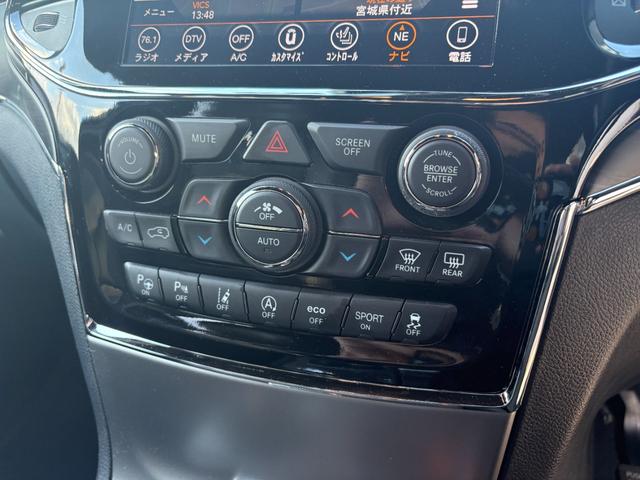 ジープ・グランドチェロキー リミテッド　ＬＥＤ　レザー　フルセグナビ　アダプティブクルーズコントロール　衝突軽減ブレーキ　電動シート　左右独立式エアコン　パドルシフト　バックカメラ　ＥＴＣ２．０　純正１８インチＡＷ（55枚目）