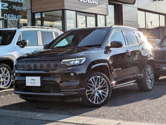 ジープ・コンパス Ｓモデル　特別限定仕様車　フルセグナビ　レザー　ＡＣＣ　ＬＥＤライト　カープレイ　電動リアゲート　衝突軽減Ｂ　レーンセンサー　ブラインドスポットモニター　Ｂカメラ　ＥＴＣ２．０　純正１９インチＡＷ（42枚目）