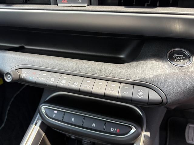 �G�A�R���̉��x�ݒ�̓^�b�`�p�l�������ł͂Ȃ��A�X�C�b�`��������삪�ł��܂��B