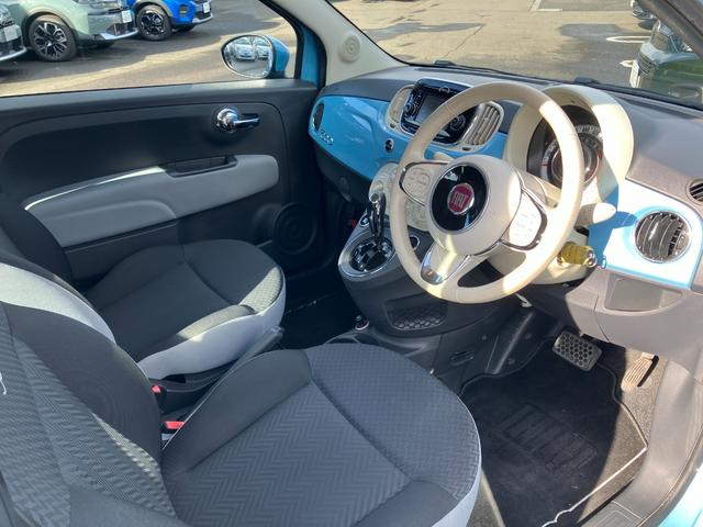 ５００ ツインエア　ポップ　廃番色ブルーヴォラーレ　Ｂｌｕｅｔｏｏｔｈ付き純正モニター　ＥＴＣ　ＬＥＤデイライト　純正１４インチホイール　ＥＴＣ　デュアロジックミッション　ステアリングスイッチ　アイドリングストップ（10枚目）