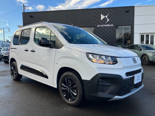 ドブロ ベースグレード　ＬＥＤヘッドライト　ステアリングヒーター　アップルカープレイ　アンドロイドオート　アダプティブクルコン　ブラインドスポットモニター　アクティブセーフティブレーキ　純正１６インチアルミホイール（6枚目）