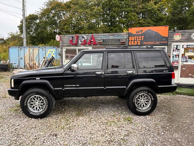 ジープ・チェロキー リミテッド　Ｘｊ最終型　４ＷＤ　ドライブレコーダー　オートクルーズコントロール　パワーシート　ＴＶ　アルミホイール　革シート　ＡＴ　ＡＢＳ　エアコン　キーレス（45枚目）