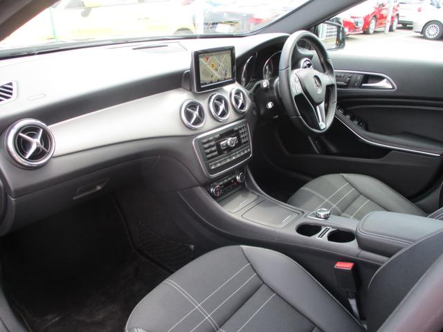 GLA250 4マチック レーダーセーフティ 電動半革シート(14枚目)