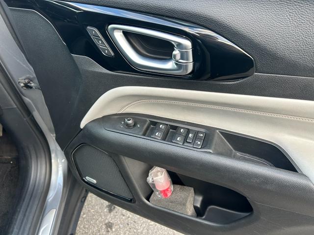 展示場に無いお車も全国からお探し致します！