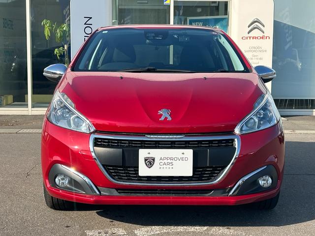 プジョー２０８　アリュール　入荷いたしました。