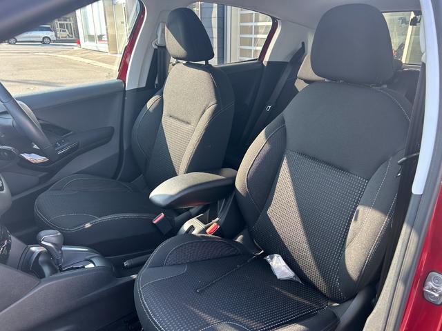 より詳細な車両画像をご希望の際は、お問合せに対する販売店からの回答にご返信頂くか、お問合せフォームのご質問・ご要望の欄にメールアドレスを直接ご入力頂ければ、車両画像を添付してご返信致します。