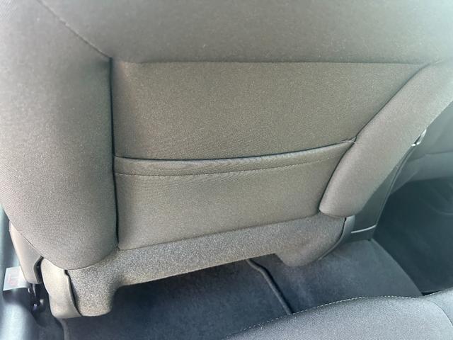 快適なショールームにて、お車選びのお手伝いから、ご購入後の整備待ちまで、ご対応致します。