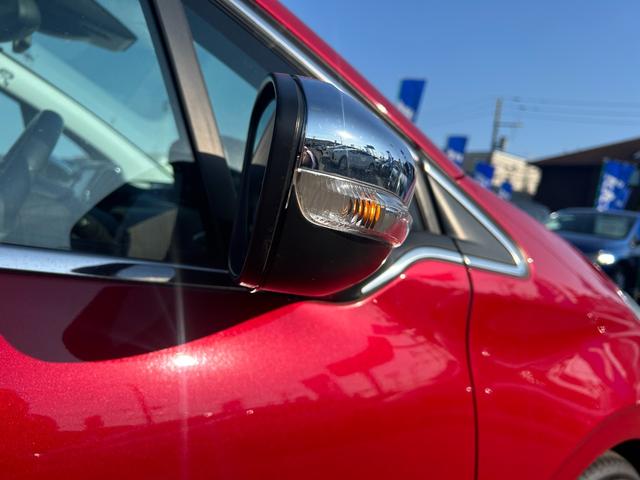 最新鋭の自社整備工場にて、車検・点検は勿論の事、あらゆるご要望にお応えすべく輸入車ディーラーならではの最新のコンピューターシステムとベテランの整備士がバックＵＰ！