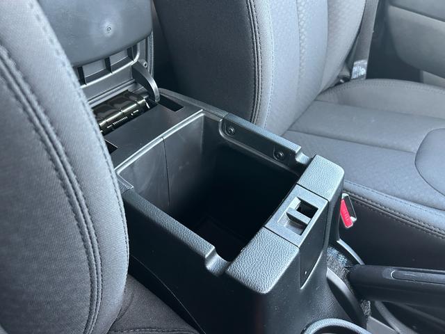 ジープ・ラングラーアンリミテッド スポーツ フルセグナビ 関東仕入 純正18AW クルーズコントロール ETC バック&サイドカメラ Bluetooth接続可 キーレス CD&DVD再生可 フォグライト ミュージックプレイヤー接続可(31枚目)