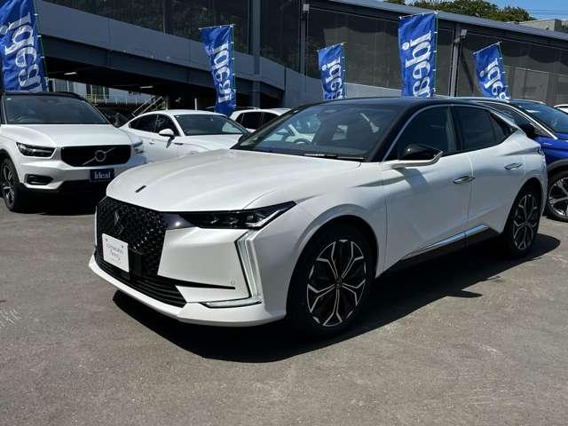 DS4 エトワール ブルーHDi 黒半革電動シート・純正ナビ・マトリクスLEDビジョン・ACC・純正19インチAW・全周囲カメラ・シートヒーター・ステアリングヒーター・プロキシミティスマートキー・アクティブセーフティ(4枚目)