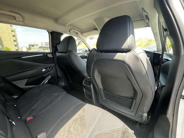 DS4 エトワール ブルーHDi 黒半革電動シート・純正ナビ・マトリクスLEDビジョン・ACC・純正19インチAW・全周囲カメラ・シートヒーター・ステアリングヒーター・プロキシミティスマートキー・アクティブセーフティ(15枚目)