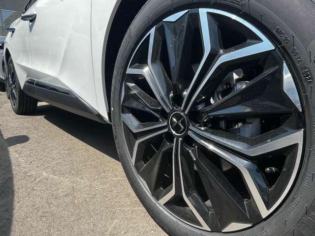 DS4 エトワール ブルーHDi 黒半革電動シート・純正ナビ・マトリクスLEDビジョン・ACC・純正19インチAW・全周囲カメラ・シートヒーター・ステアリングヒーター・プロキシミティスマートキー・アクティブセーフティ(44枚目)