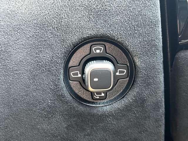 DS4 エトワール ブルーHDi 黒半革電動シート・純正ナビ・マトリクスLEDビジョン・ACC・純正19インチAW・全周囲カメラ・シートヒーター・ステアリングヒーター・プロキシミティスマートキー・アクティブセーフティ(45枚目)