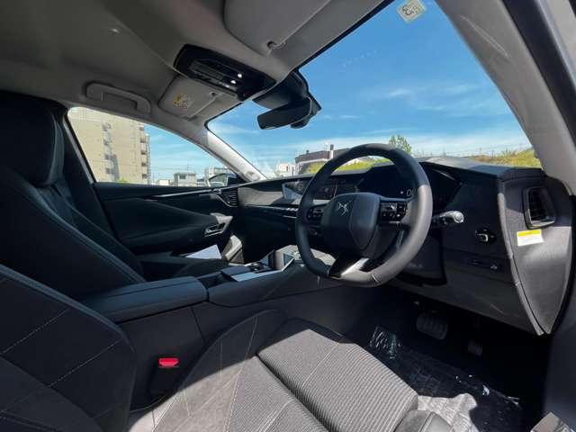 DS4 エトワール ブルーHDi 黒半革電動シート・純正ナビ・マトリクスLEDビジョン・ACC・純正19インチAW・全周囲カメラ・シートヒーター・ステアリングヒーター・プロキシミティスマートキー・アクティブセーフティ(78枚目)