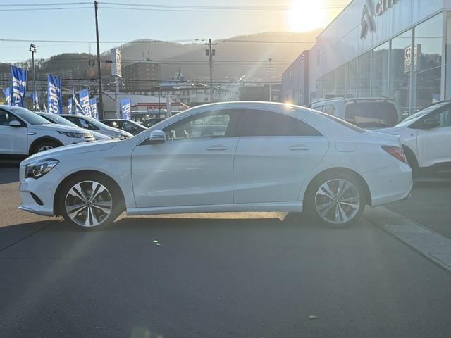 CLAクラス CLA220 4マチック レーダーセーフティP 関東仕入 黒革シート フルセグナビ LEDライト 衝突軽減 アクティブクルコン レーンアシスト ブラインドスポット ATハイビーム 純正18AW シートヒーター バックカメラ(8枚目)