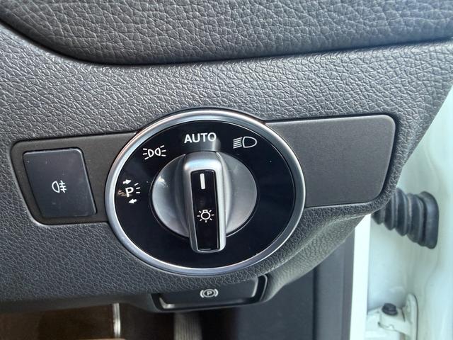 CLAクラス CLA220 4マチック レーダーセーフティP 関東仕入 黒革シート フルセグナビ LEDライト 衝突軽減 アクティブクルコン レーンアシスト ブラインドスポット ATハイビーム 純正18AW シートヒーター バックカメラ(24枚目)