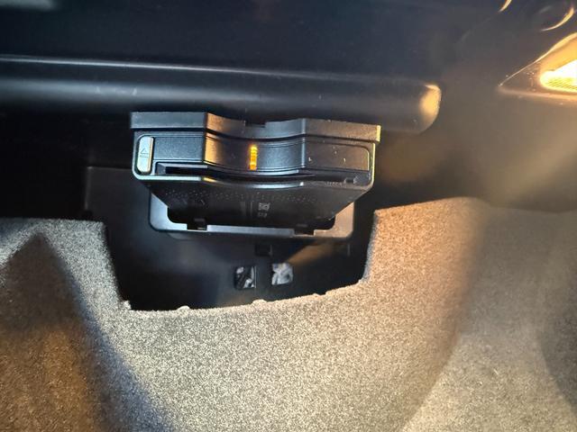 CLAクラス CLA220 4マチック レーダーセーフティP 関東仕入 黒革シート フルセグナビ LEDライト 衝突軽減 アクティブクルコン レーンアシスト ブラインドスポット ATハイビーム 純正18AW シートヒーター バックカメラ(57枚目)