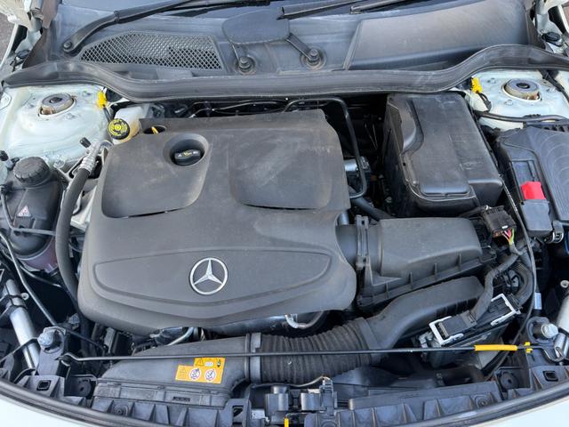 CLAクラス CLA220 4マチック レーダーセーフティP 関東仕入 黒革シート フルセグナビ LEDライト 衝突軽減 アクティブクルコン レーンアシスト ブラインドスポット ATハイビーム 純正18AW シートヒーター バックカメラ(65枚目)