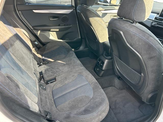 2シリーズ 225i xDriveアクティブツアラー Mスポーツ 関西仕入 インテリセーフティ 純正ナビ LEDライト 衝突軽減 レーンアシスト 純正18AW 電動テールゲート シートヒーター 電動シート 前後ソナー バックカメラ Bluetooth接続(12枚目)