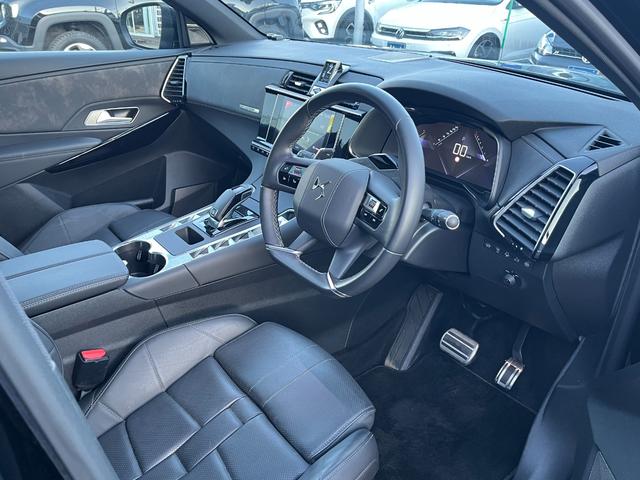 ＤＳ７クロスバック グランシック　ピュアテック　オペラ内装　ナイトビジョン　ガラスサンルーフ　１オーナー　フルセグナビ　純正２０ＡＷ　ＬＥＤライト　ＡＣＣ　ＥＴＣ　全周囲カメラ　カープレイ　シートヒーター＆クーラー　電動リアゲート　ＡＴハイビーム（10枚目）