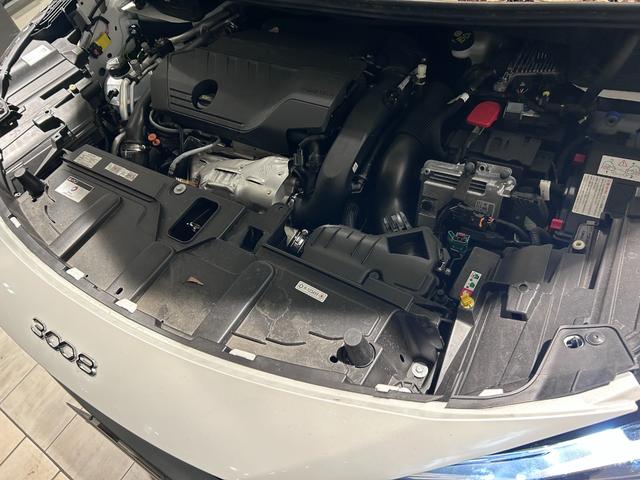 ３００８ ＧＴハイブリッド４　１オーナー　ガラスサンルーフ　電動半革シート　ＬＥＤライト　純正１８ＡＷ　ＬＥＤ　アクティブクルコン　レーンアシスト　ブラインドスポット　ＡＴハイビーム　カープレイ　シートヒーター　電動リアゲート（33枚目）