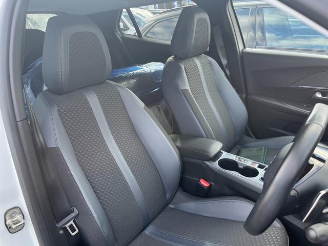 ２００８ アリュール　１オーナー　純正１７ＡＷ　ＬＥＤライト　アクティブクルコン　ＥＴＣ　カープレイ　アイドリングストップ　クリアランスソナー　レーンアシスト　衝突軽減ブレーキ　ＵＳＢ入力端子　ＡＴハイビーム　バックカメラ（3枚目）