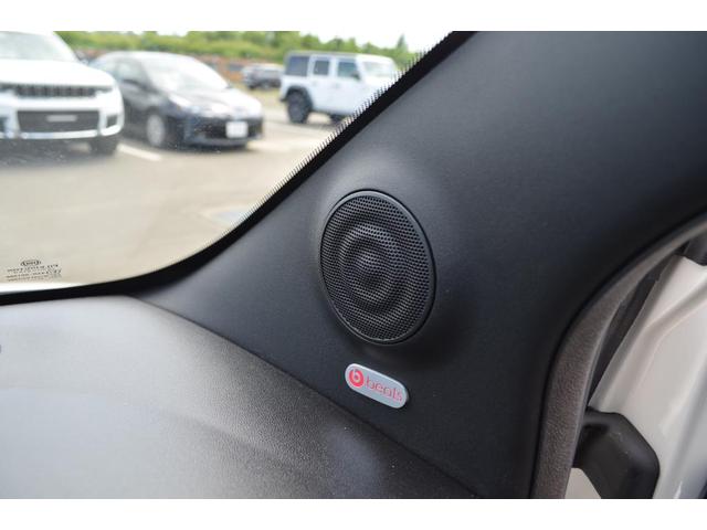 アバルト６９５ ツーリズモ　Ｂｌｕｅｔｏｏｔｈ・純正１７インチアルミホイール・パドルシフト・レザーシート（19枚目）