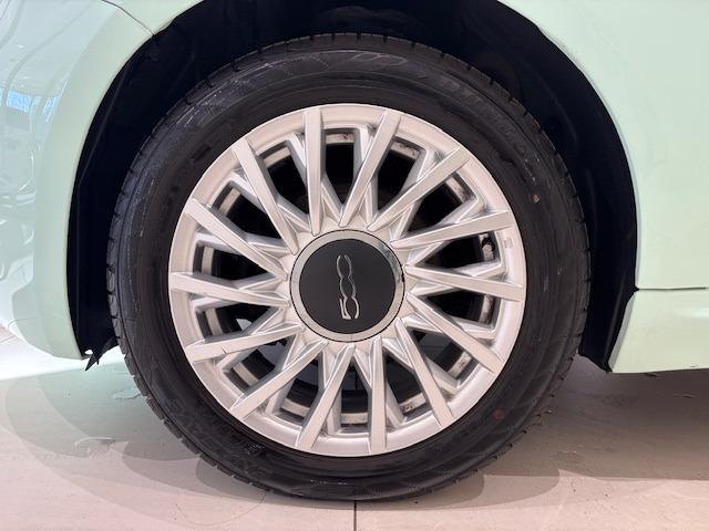 ５００ ツインエア　ラウンジ　ＨＩＤヘッドライト・クローム・障害物センサー・オーディオ・Ｂｌｕｅｔｏｏｔｈ接続・純正１５インチアルミホイール（12枚目）