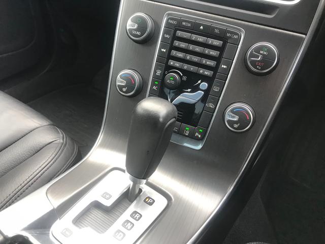 T6 AWD SE 黒革 フルセグナビ キセノン ACC(13枚目)