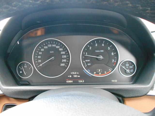 320i xDrive ラグジュアリー 茶革 純正HDDナビ(11枚目)