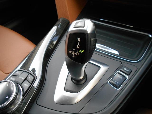 320i xDrive ラグジュアリー 茶革 純正HDDナビ(14枚目)