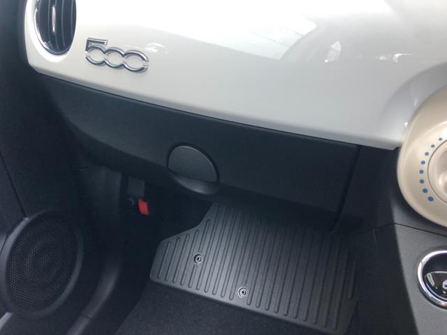 ５００ １．２　カルト　ネイビーシート　Ｕ－コネクト　アップルカープレイ　アンドロイドオート　クルーズコントロール　アイドリングストップ　ＬＥＤデイライト　新車保証継承（35枚目）