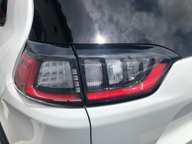 リミテッド 黒革 フルセグナビ LEDヘッドライト アダプティブクルーズコントロール レーンアシストキープ ブラインドスポットモニター 衝突軽減システム パークアシスト ベンチレーション パワーリアゲート(56枚目)