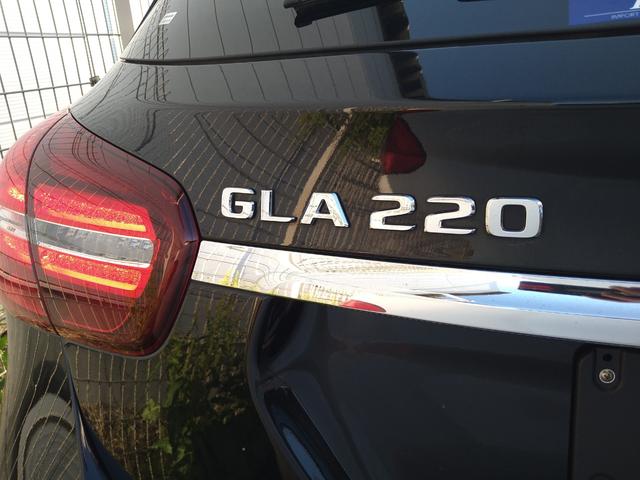 ＧＬＡクラス ＧＬＡ２２０　４マチック　黒革　フルセグナビ　ＡＣＣ　バックカメラ　ＥＴＣ　キーレスゴー　レーダーセーフティーＰＫＧ　パドルシフト　電動リアゲート　ルーフレール　シートヒーター　オートライト（65枚目）