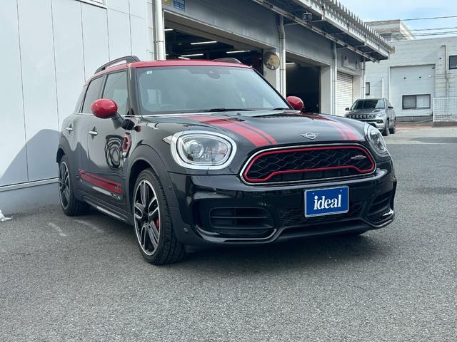 ＭＩＮＩ ジョンクーパーワークス　クロスオーバー　インテリジェントセーフティー　ハーフレザー　純正ナビ　ＡＣＣ　電動リアゲート　シートヒーター　パークソナー　衝突軽減ブレーキ　ＬＥＤライト　ＥＴＣ　純正１９インチＡＷ（3枚目）