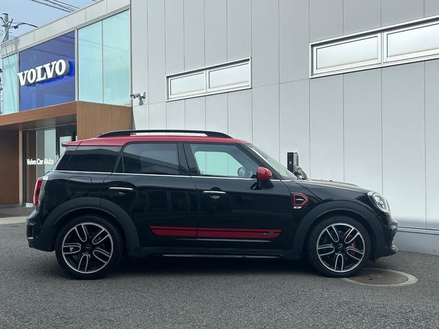 ＭＩＮＩ ジョンクーパーワークス　クロスオーバー　インテリジェントセーフティー　ハーフレザー　純正ナビ　ＡＣＣ　電動リアゲート　シートヒーター　パークソナー　衝突軽減ブレーキ　ＬＥＤライト　ＥＴＣ　純正１９インチＡＷ（44枚目）